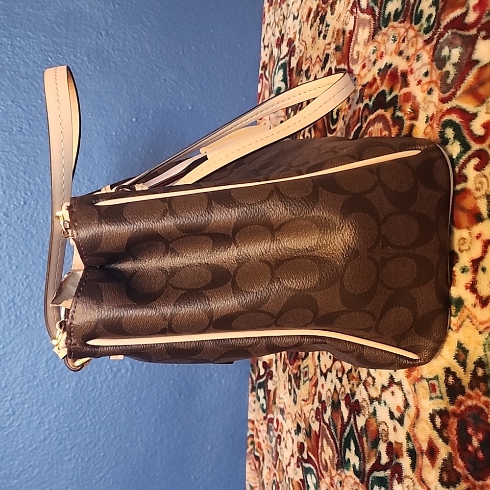 New Authentic Coach Signature Peyton Shoulder Bag - Purse Tan Brown. - Picture 5 of 9